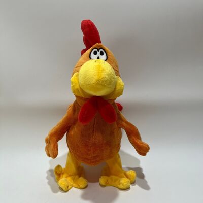 Gele langharige kippenknuffel met nek-trek-klokkend, zingend en dansend grappig hanenpop interactief stressverlichtend speelgoed